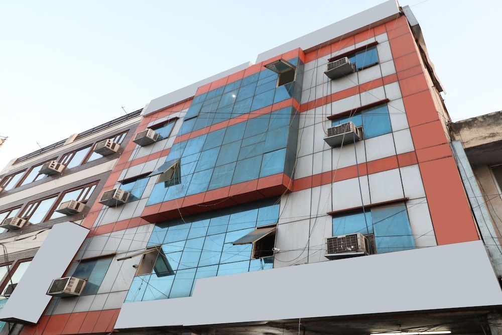 Hotel Regal 2 By OYO Rooms