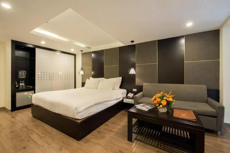 Rising Dragon Palace Hotel - Chambres