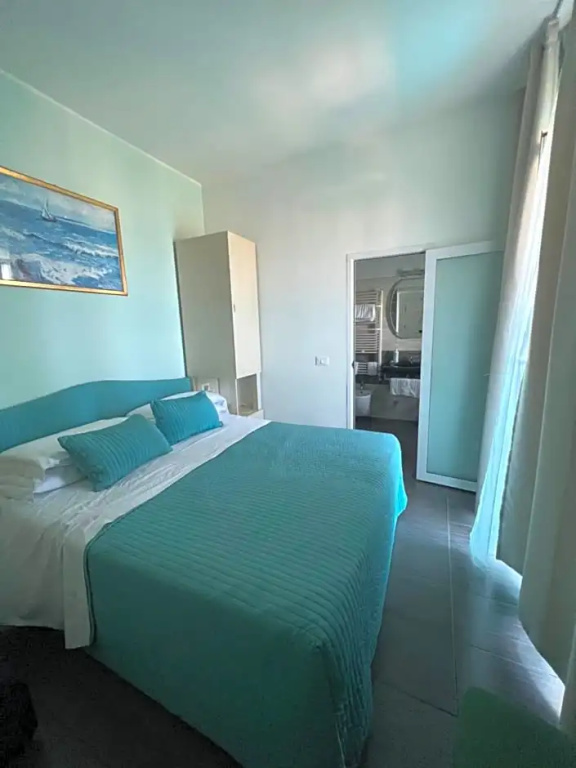 Superior Double room with sea view (full double bed)