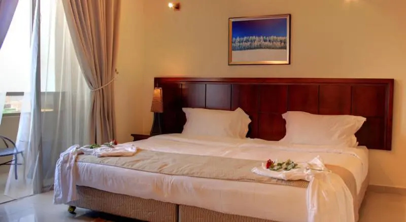 Standard Single Club room with balcony