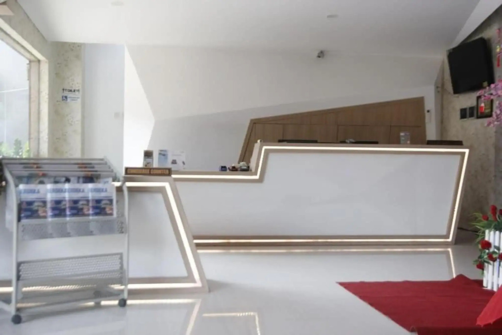 Hotel New Merdeka Pati - фото 11