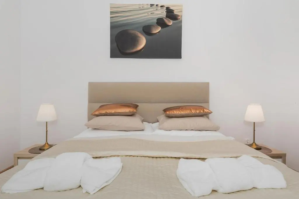 Grace Apartment I