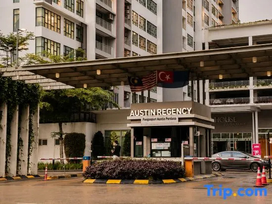 Movie Vibes 2BR4pax Creamy Zen Austin Regency in Johor Bahru