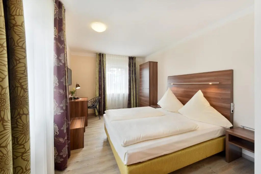 Comfort Double room (full double bed)