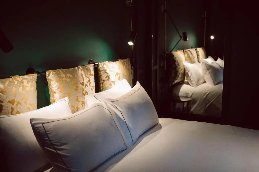 Deluxe Double room (full double bed)