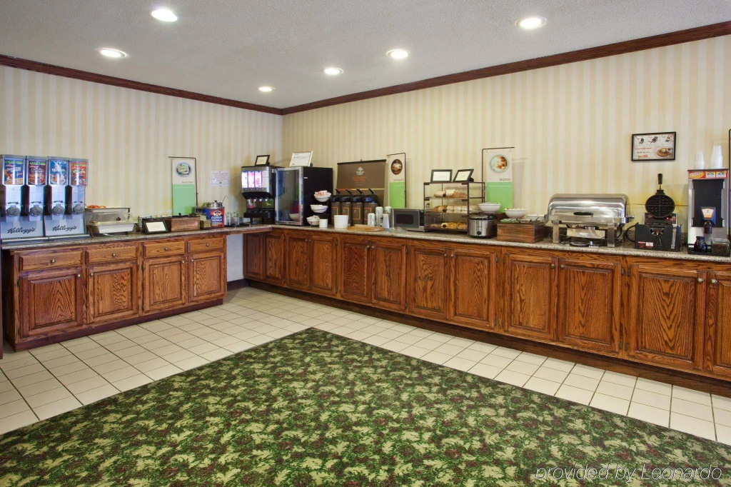 Food & Beverage