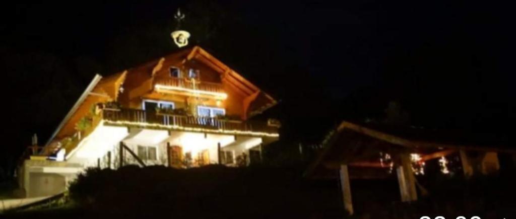 Отель Hospedaria Brigite - Apartamento de Férias, фото 5