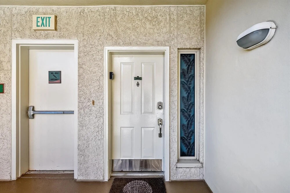 Shores of Panama 2003 - Renovated 2 bedroom, with Bunkroom with a Reserved Parking Space! 2 Condo by RedAwning