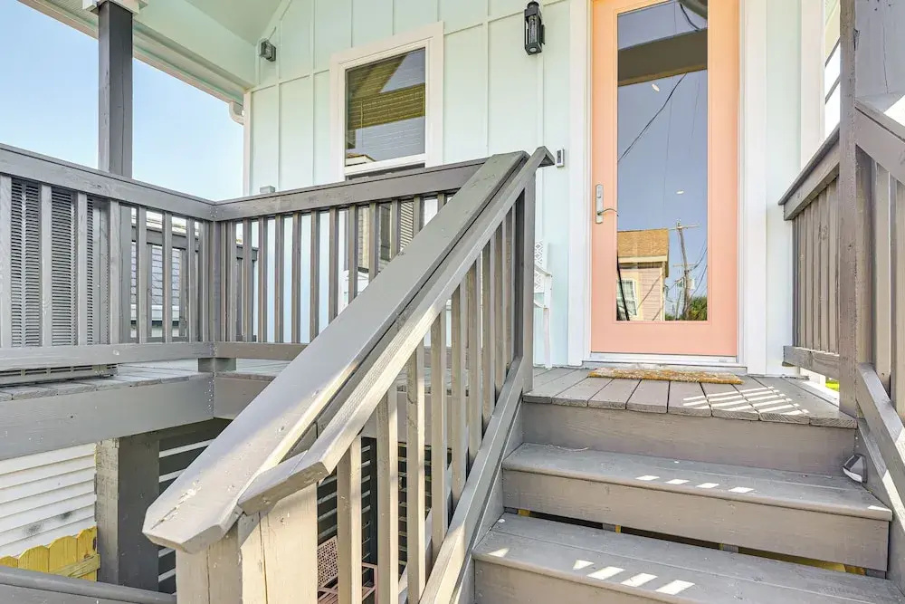 1 Mi to Galveston Beach, Seawall: New Tiny Home!