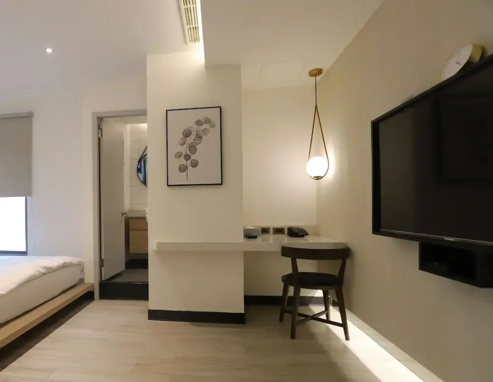 Standard Quadruple Family room