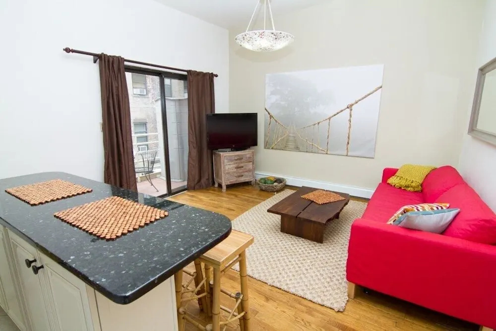 Lovely 1 BR on Gramercy