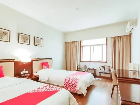 Huayu Hotel
