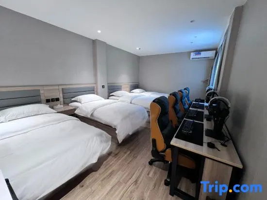 Bed in Dorm