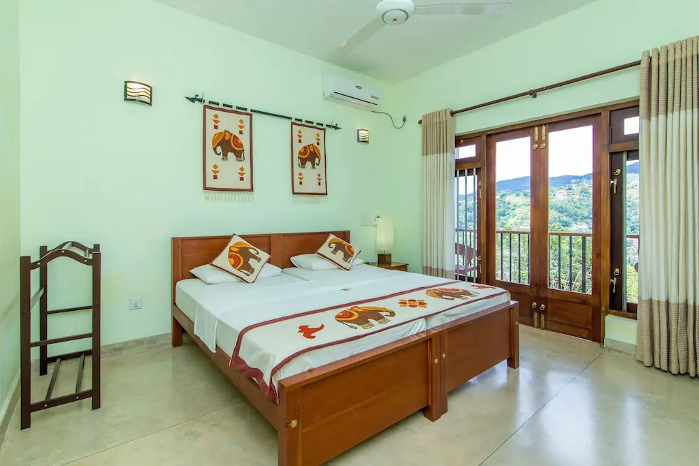 2 Bedrooms Deluxe room with balcony and with mountain view