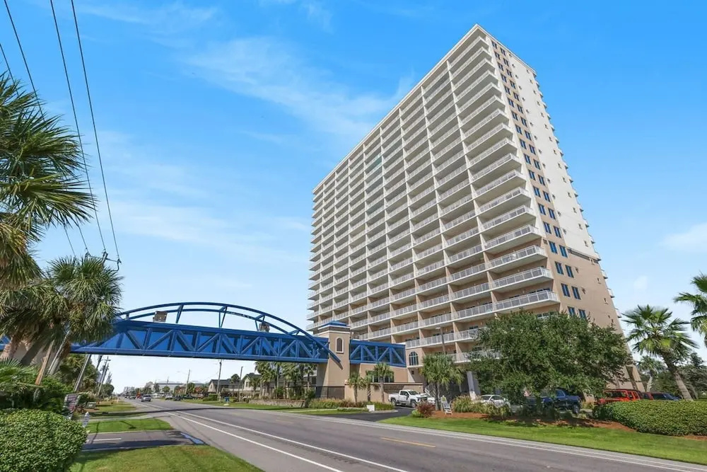 Crystal Tower 206- Amenities Galore Lazy River
