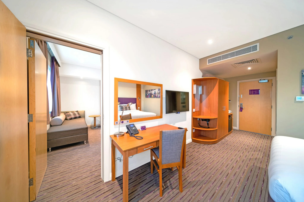 Premier Inn Dubai Investment Park - Général