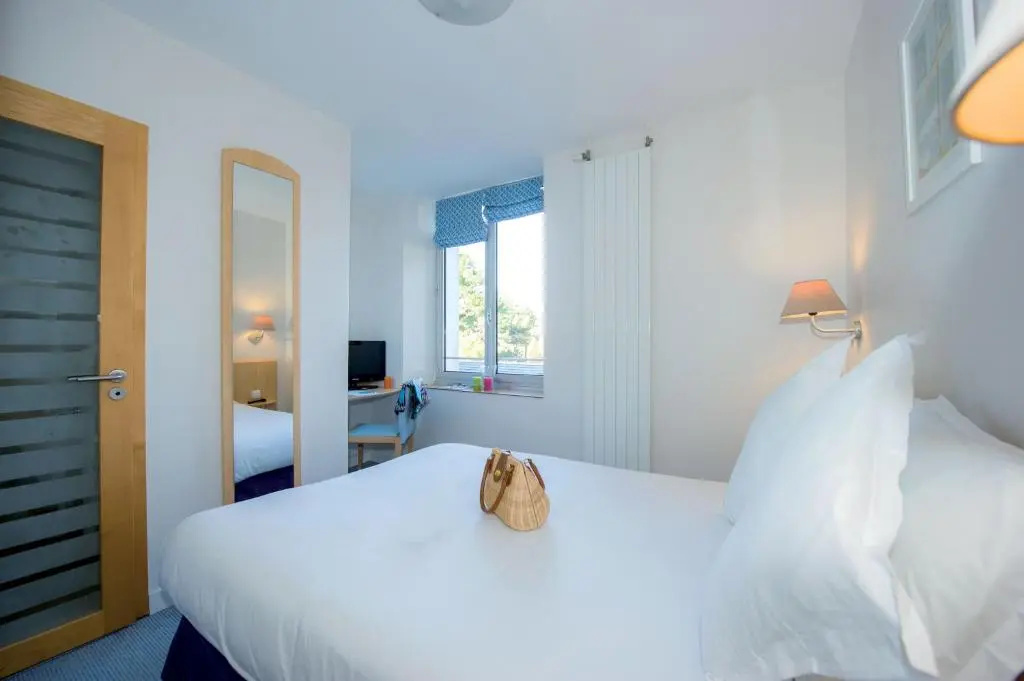 Hôtel Vacances Bleues Villa Caroline - Chambres