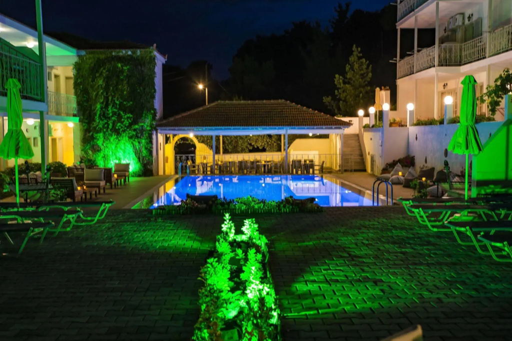 Hotel photo 13
