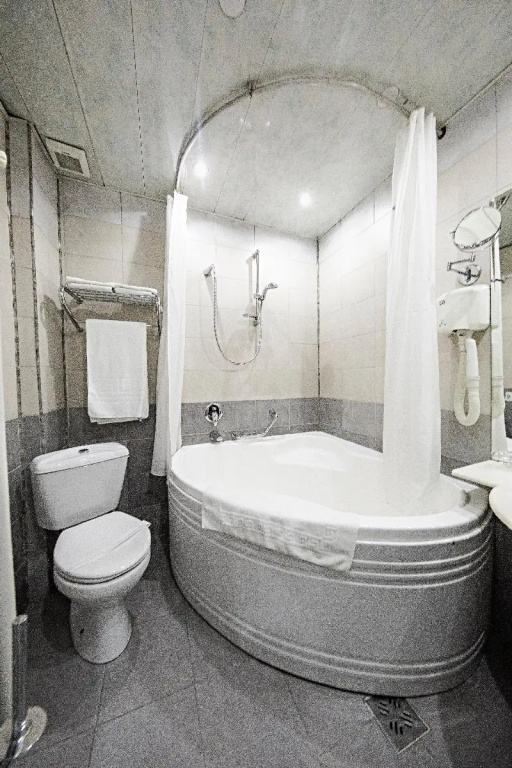 Standard Double room with balcony (full double bed)