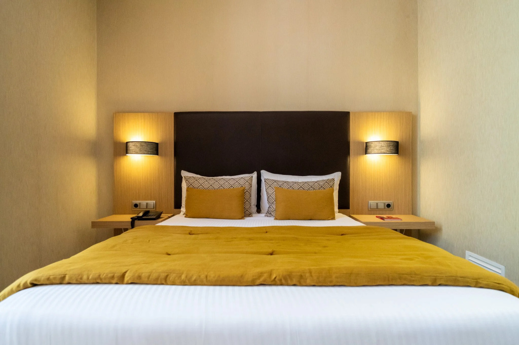 Отель Hotel Constanza в Барселоне