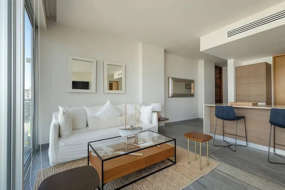 3 Bedrooms Comfort Apartment with balcony