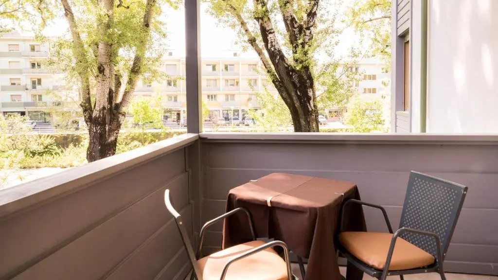 Flora Hotel & Suites - Chambres