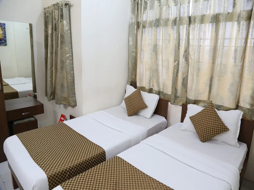 OYO 8997 Angeethi Hotel - Général