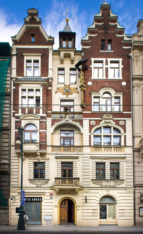 Art House Apartments by Adrez Living