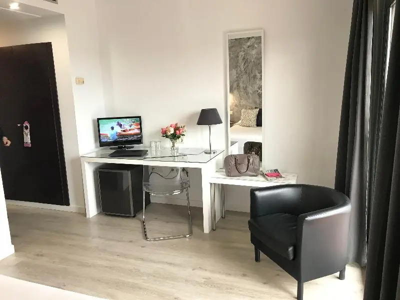 Bon Retorn Hotel Restaurant - Chambres