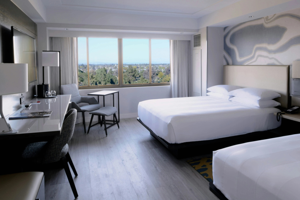 Long Beach Marriott — 3