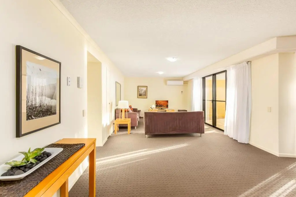 3 Bedrooms Apartment with ocean view