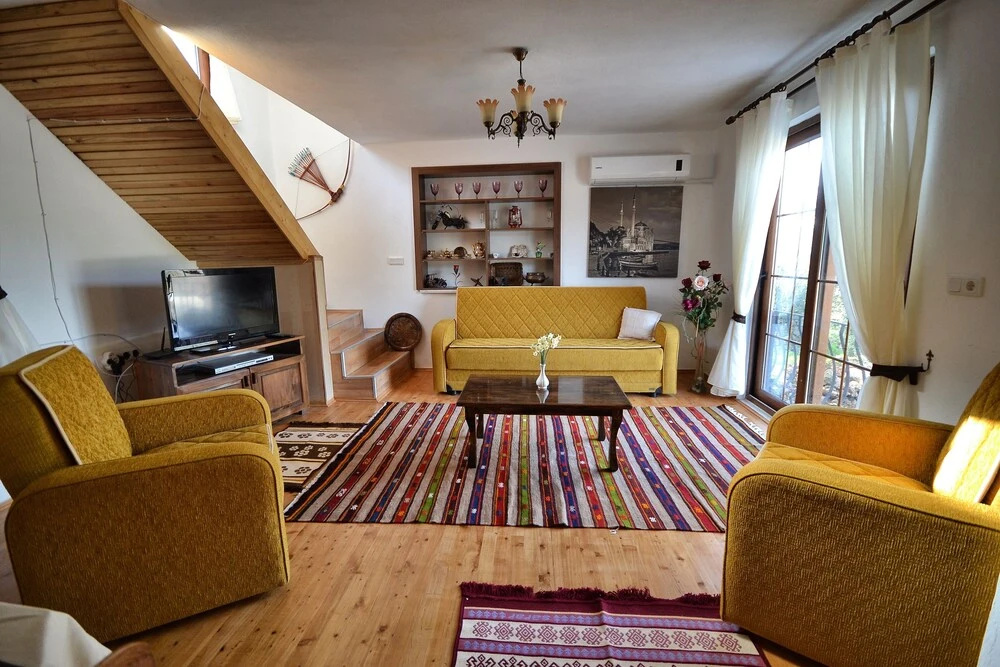 Villa Teo 1 by Helaltatilvillari