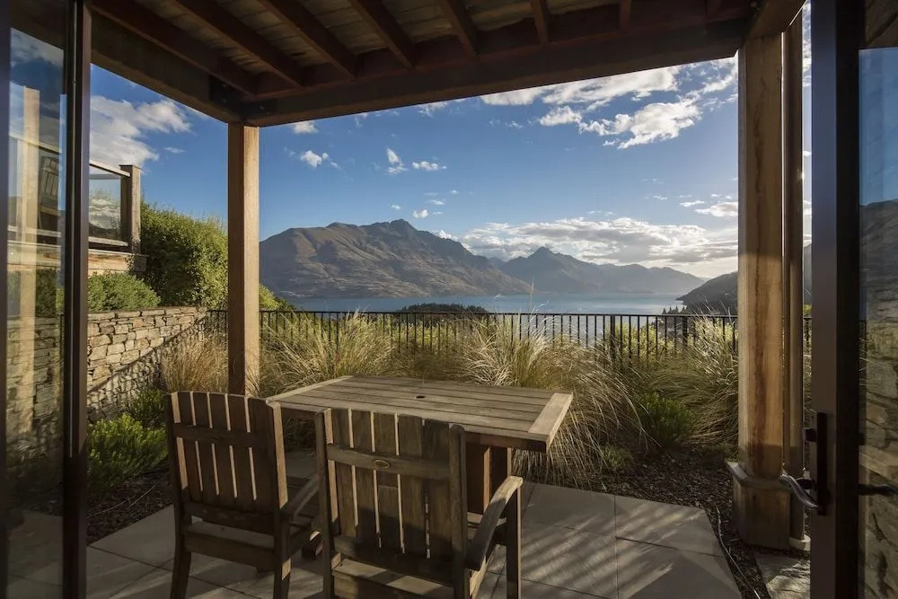 Queenstown Heights