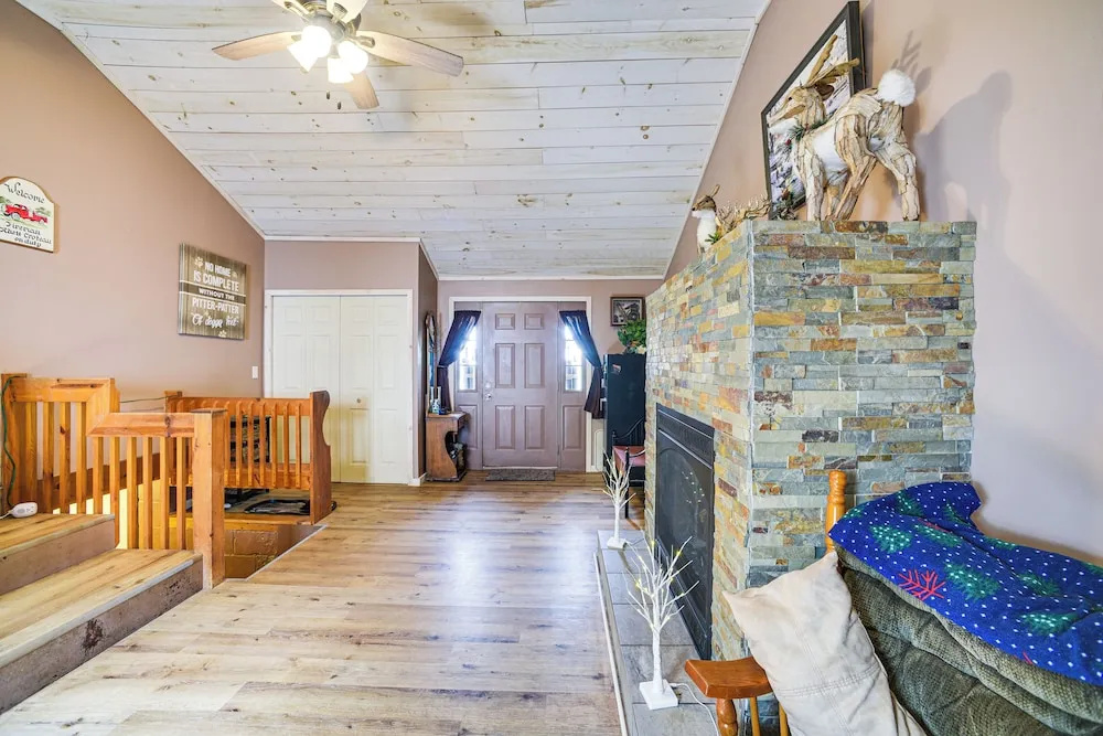 Cozy Ballston Spa Home w/ Fenced Yard! - фото 6