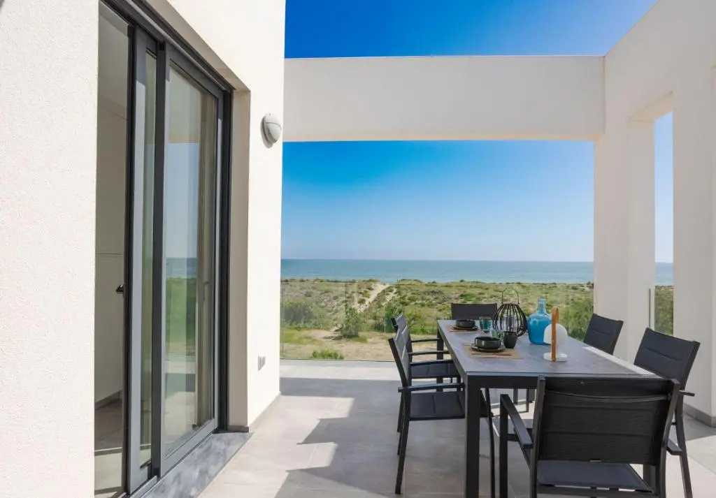 Apartment with balcony