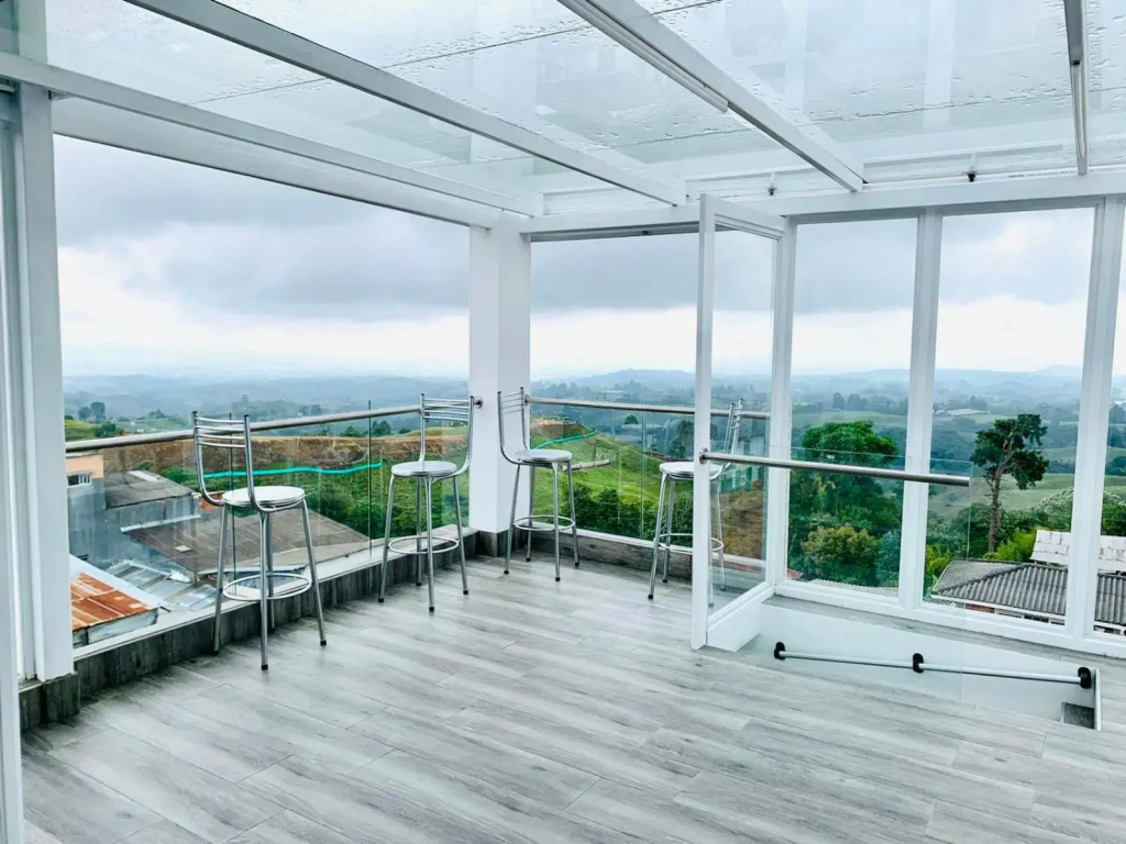 Penthouse - Vista Hermosa Apartments