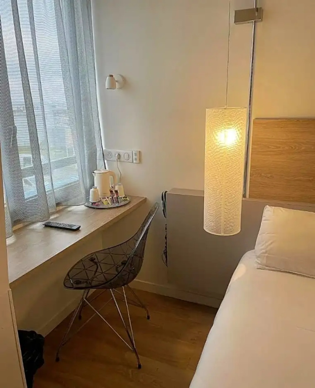 Comfort room
