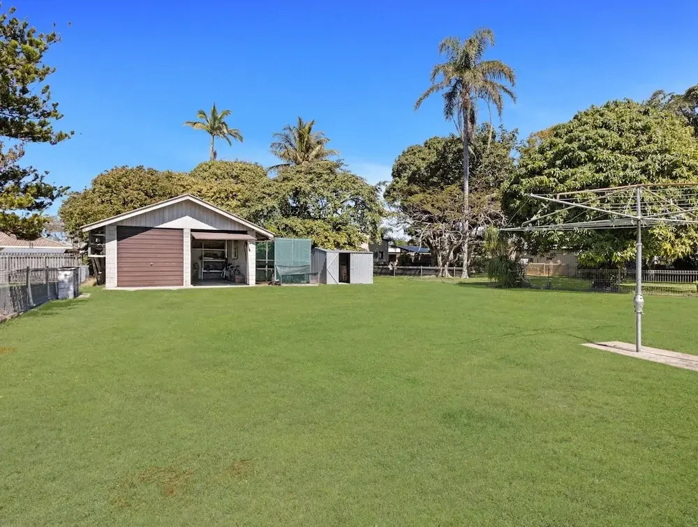 Spacious Home Near Urangan Beachfront