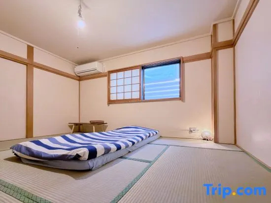 Private single room 2F with shared bath and toilet 사진 8