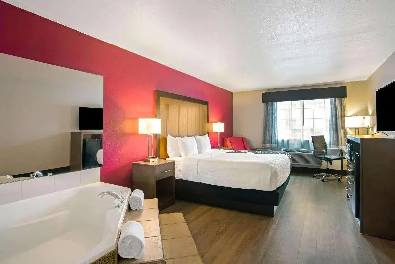La Quinta Inn & Suites by Wyndham Fort Smith - Chambres