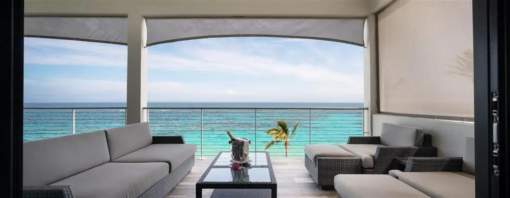Balcony & Terrace