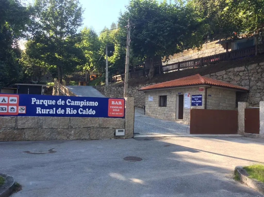 Campismo Rural Rio Caldo Geres