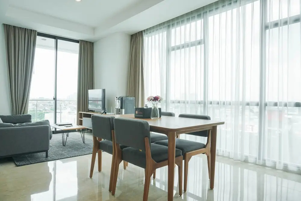 Elegant 2BR Apartment Veranda Residence @ Puri
