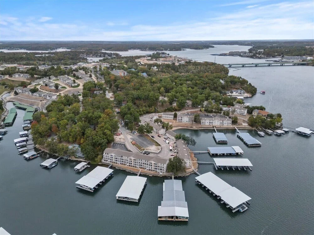 Lakefront Condo With Boat Slip