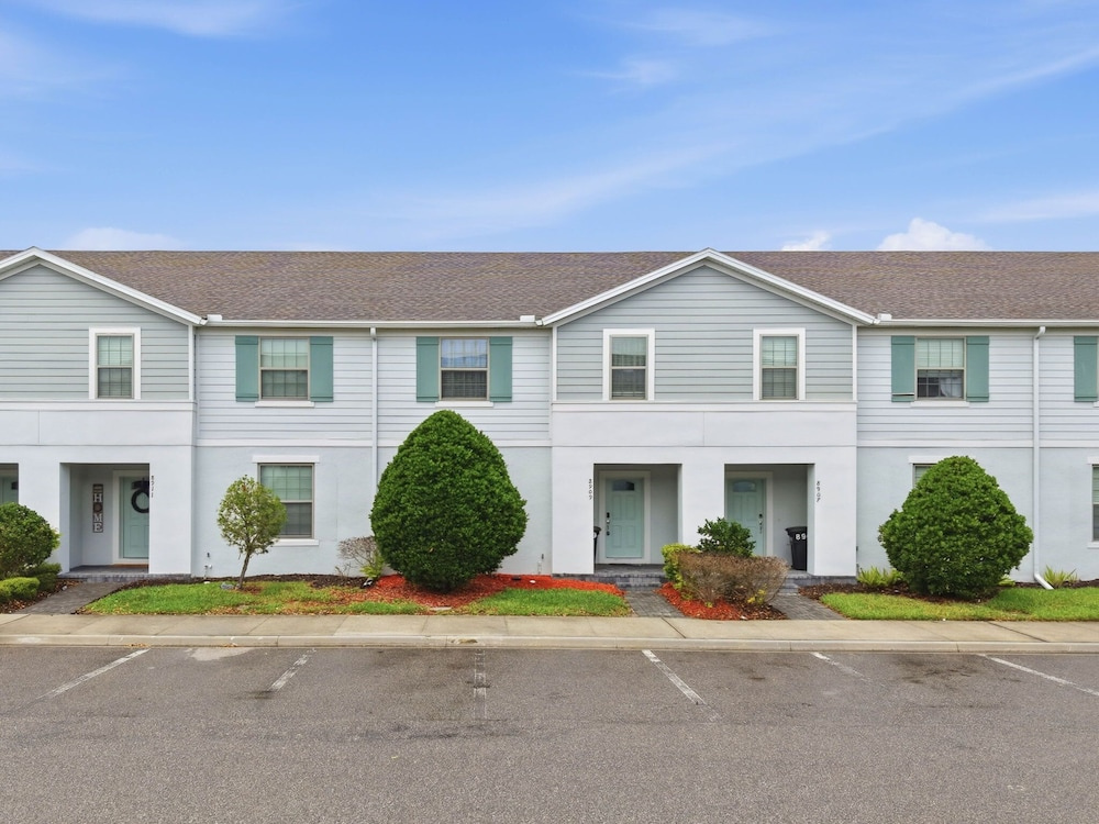 Cozy and Spacious 5BR With Pool Near Disney Parks