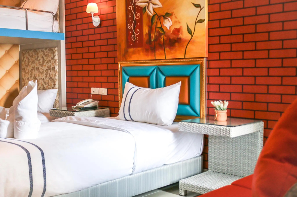 Maverick Ratchada Hotel — 4