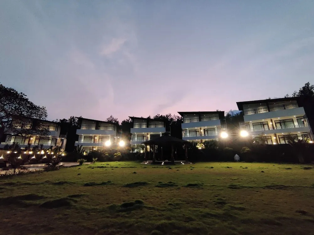 Bindiga Peak Resorts