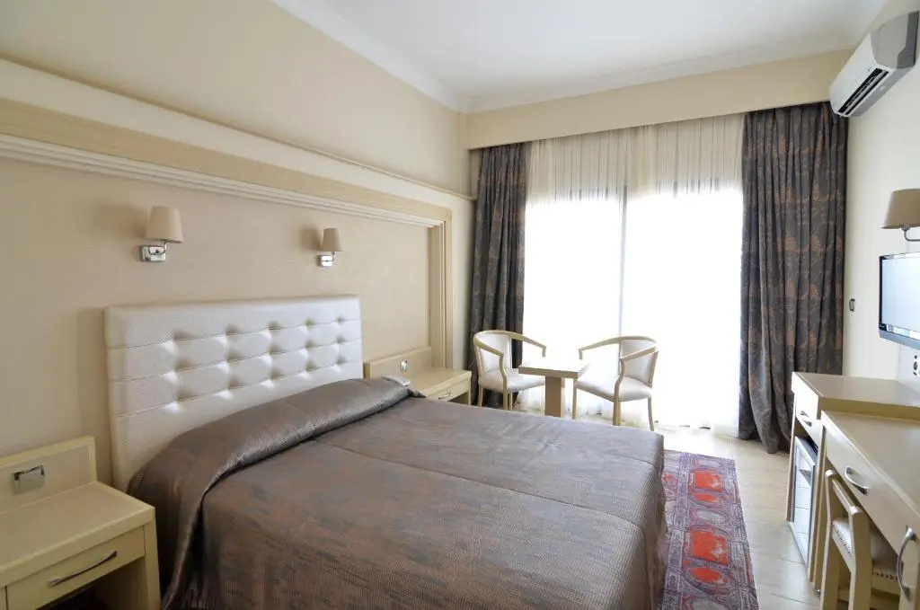 Azka Hotel - Chambres