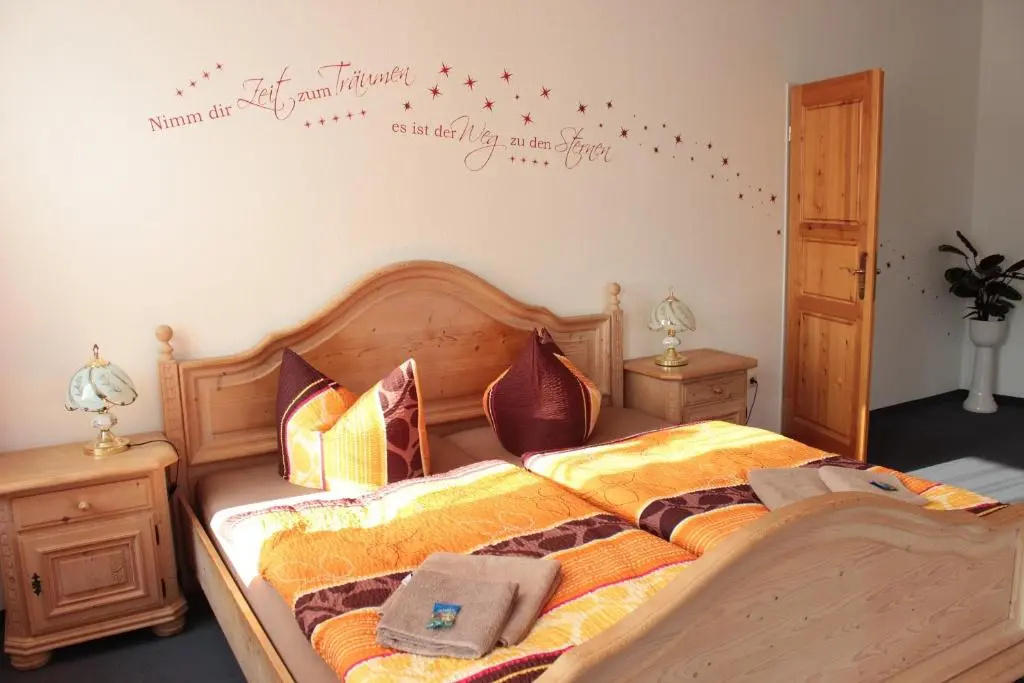 Hotel Stadt Pausa - Chambres