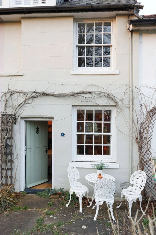 Artists Hideaway in Cowfold